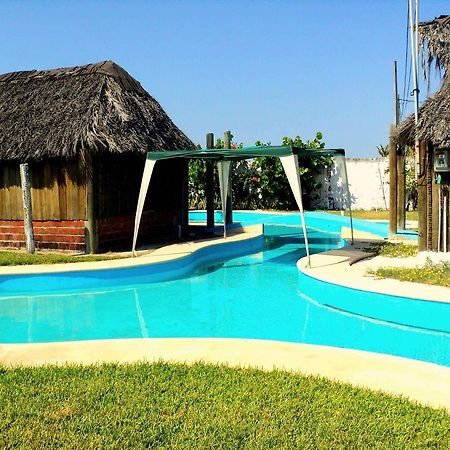 Cabanas Pie De La Cuesta Hotel Coyuca Buitenkant foto